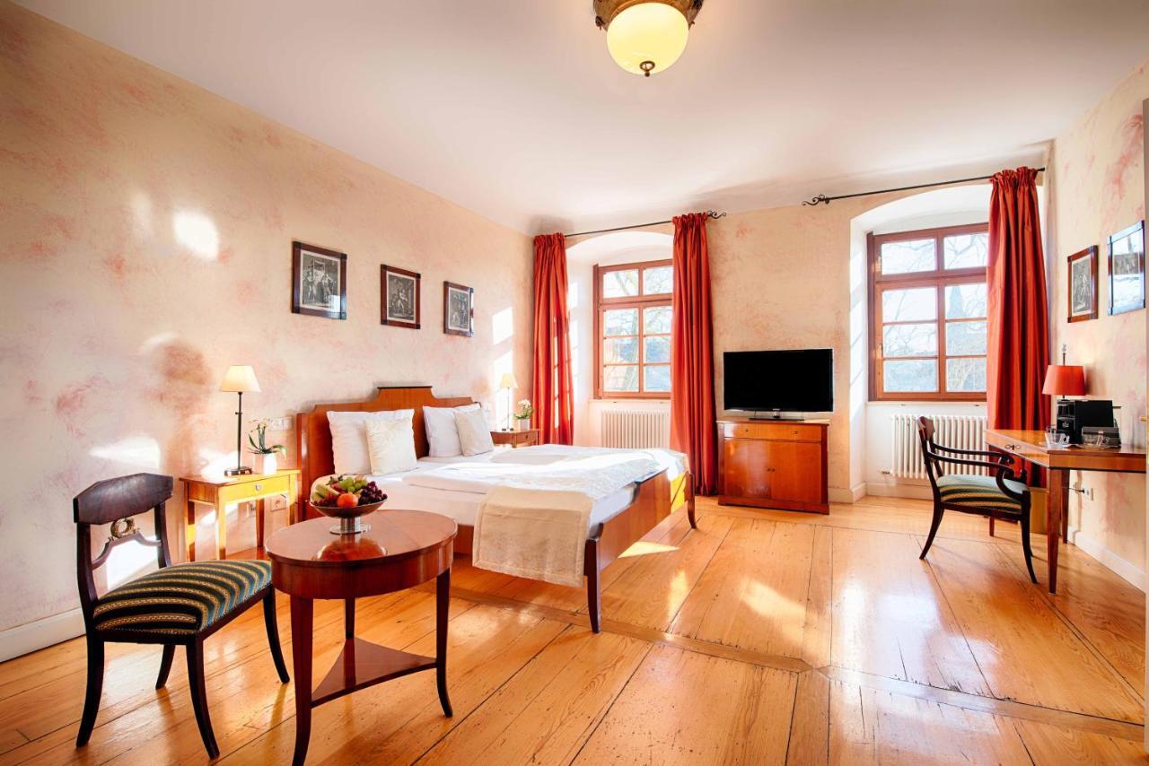 Hotel Schloss Lehen Bad Friedrichshall Exterior photo